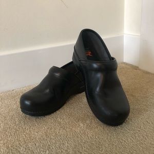 Dansko XP Size 39 black